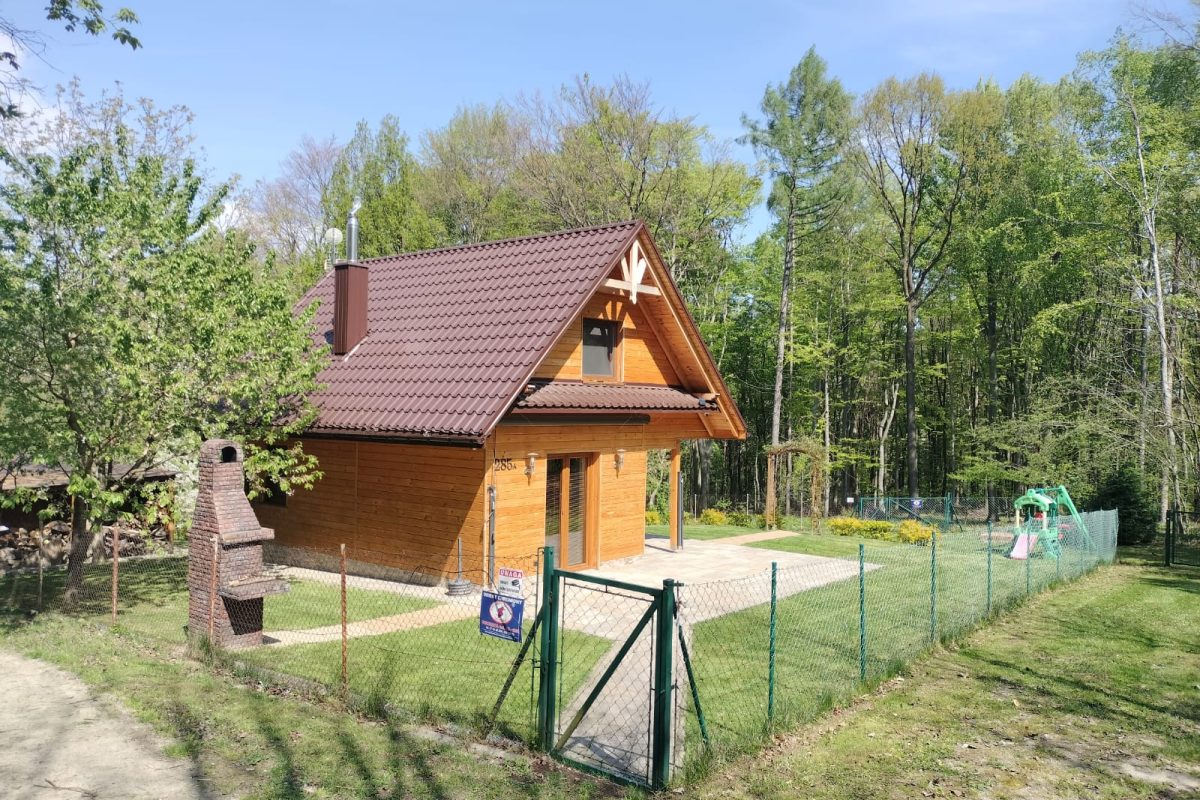 DOMEK Z BALIĄ RZESZÓW